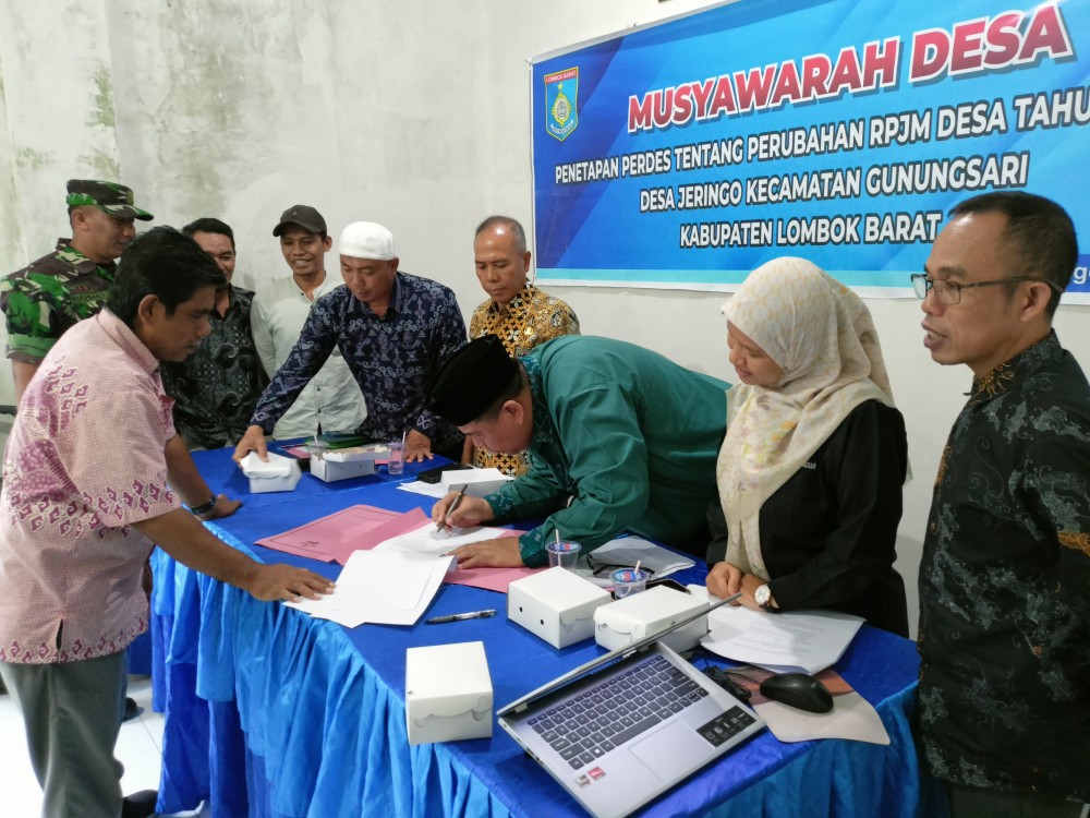 MUSYAWARAH DESA PENETAPAN PERDES TENTANG PERUBAHAN RPJM DESA TAHUN2019-2026 DESA JERINGO